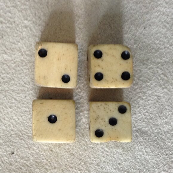 Antique Late 1800's Carved Bone 1/2 inch dice.  Set of 5, Hand drilled Pips. - Picture 1 of 3
